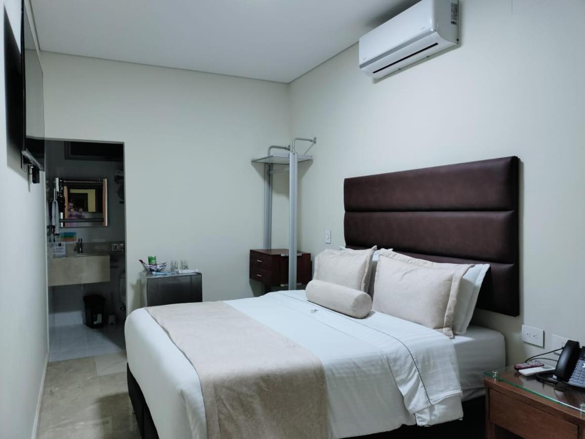 Hotel Dorado La 70 Medellín Eksteriør bilde
